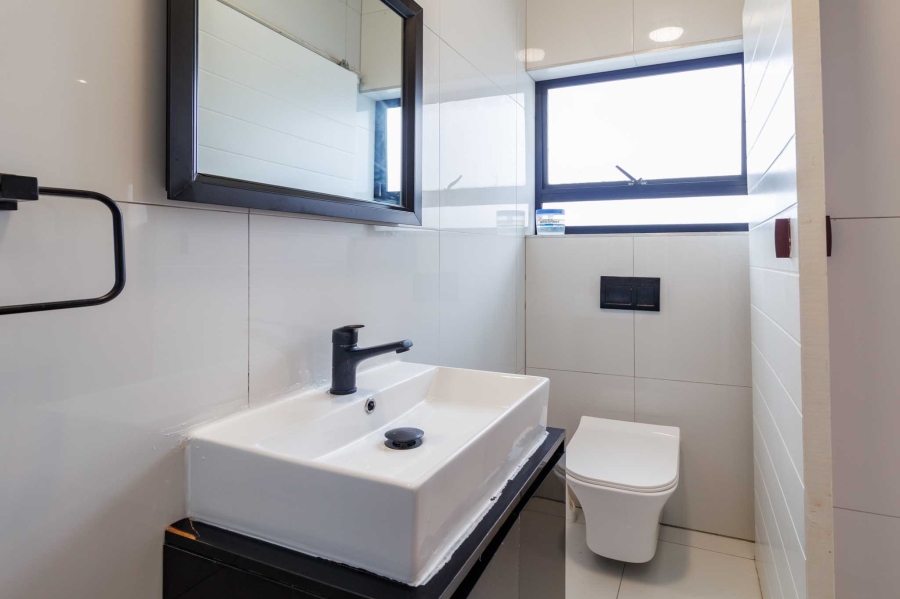 2 Bedroom Property for Sale in Table View Western Cape